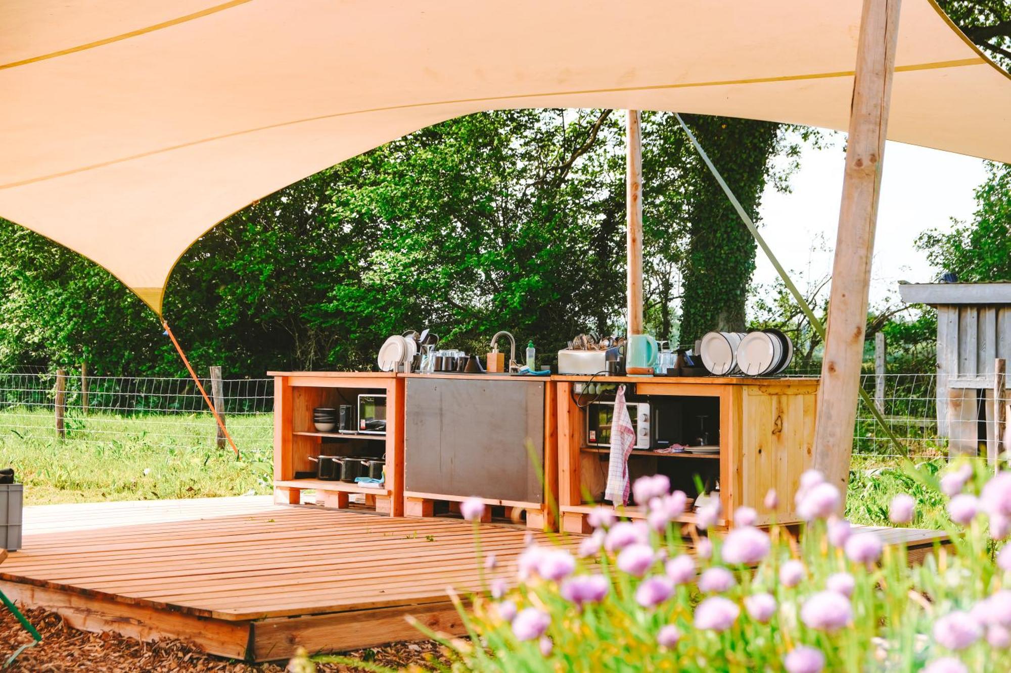 Domo Camp - Nature Glamping Hof Viehbrook 호텔 Rendswuhren 외부 사진